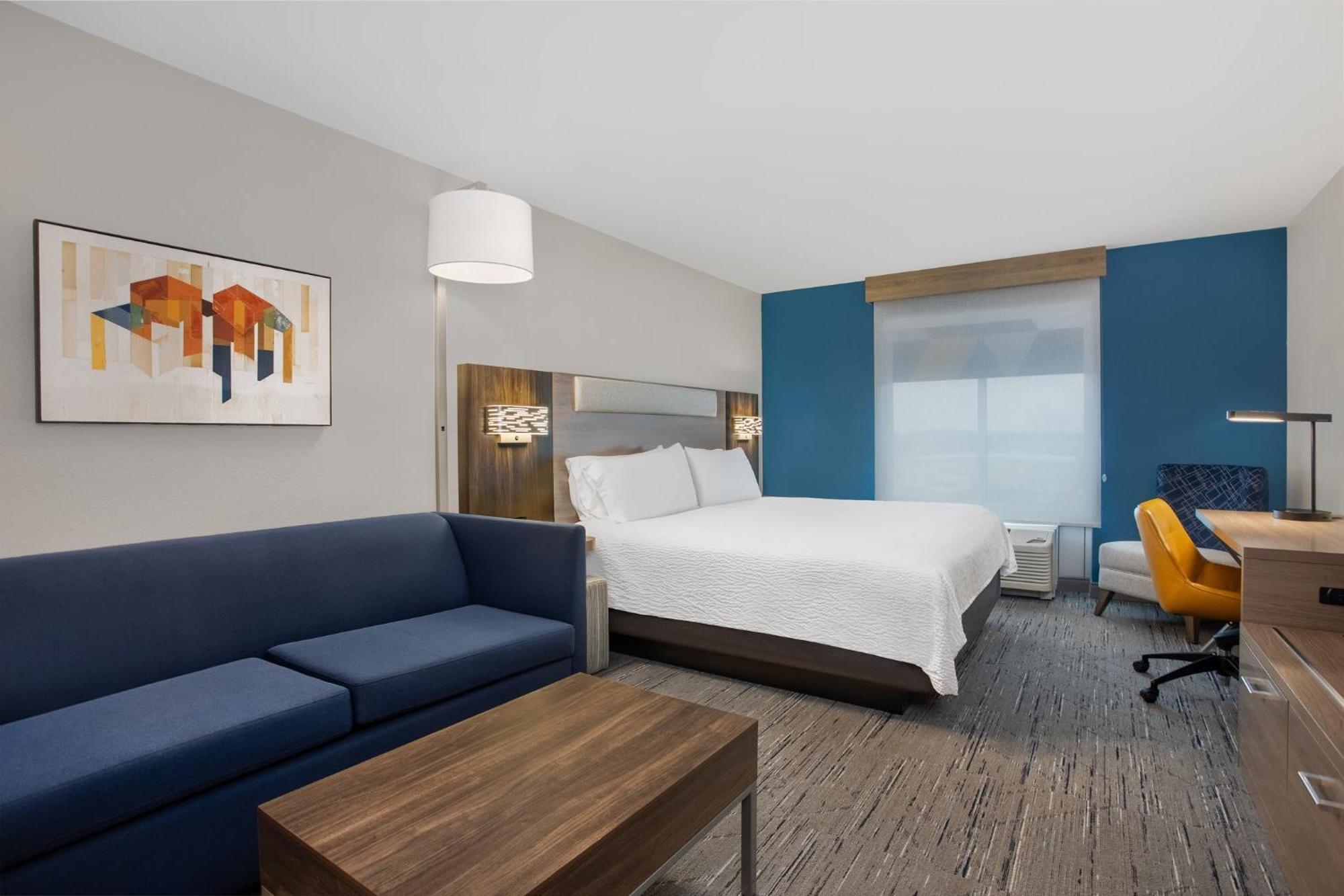 Holiday Inn Express Hotel & Suites Terre Haute By Ihg Exterior photo