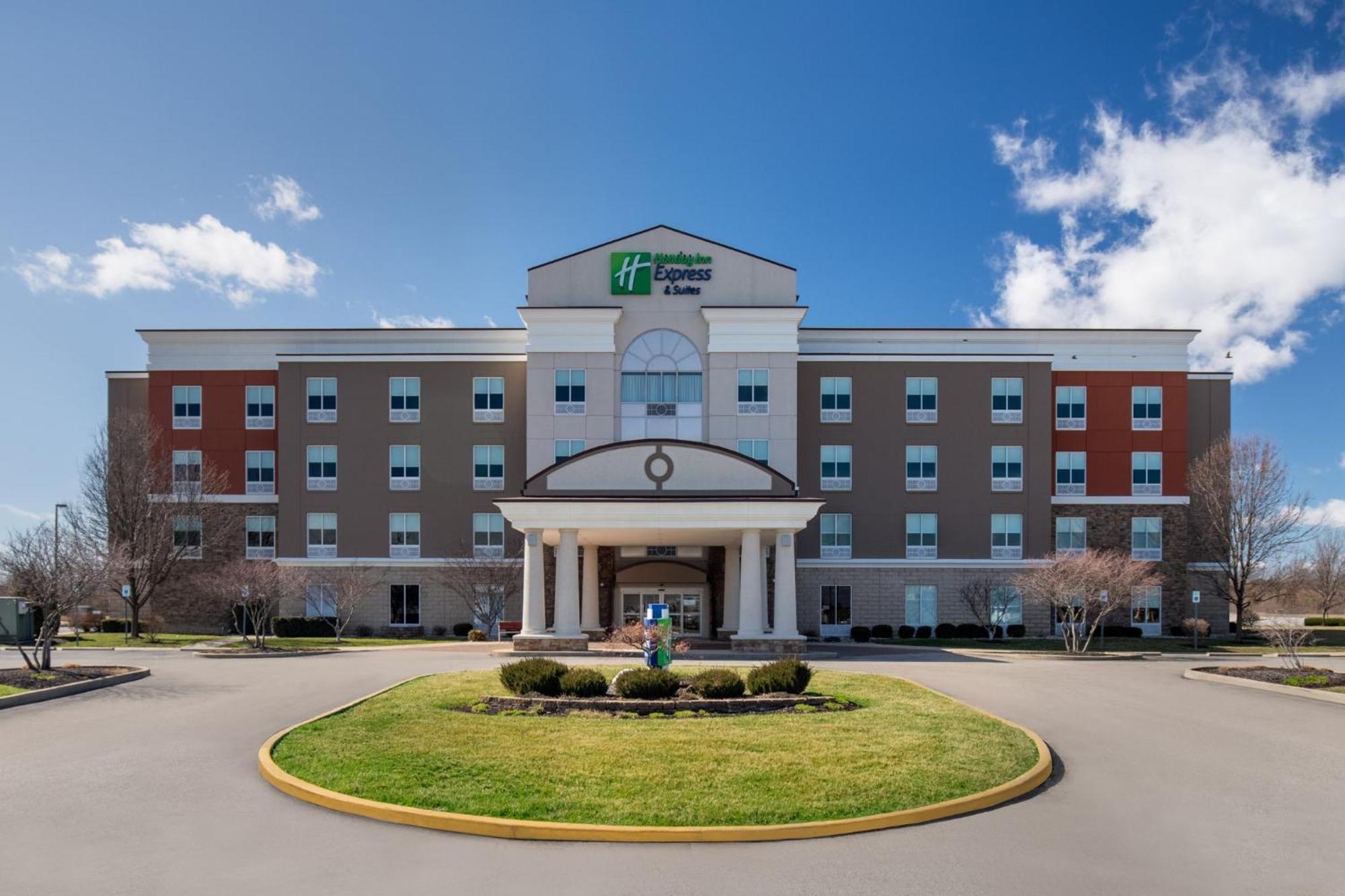 Holiday Inn Express Hotel & Suites Terre Haute By Ihg Exterior photo